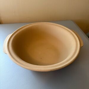 Pampered Chef Large 12” Baking Stoneware Bowl Family Heritage Collection Retired